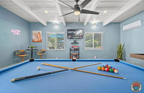 The Splash Society-Pool, Spa, Games, and Vibes - Photo 43