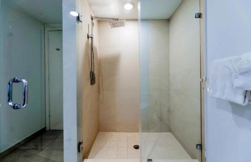 Ocean & City Views l Luxury Beachfront Condo - Photo 74