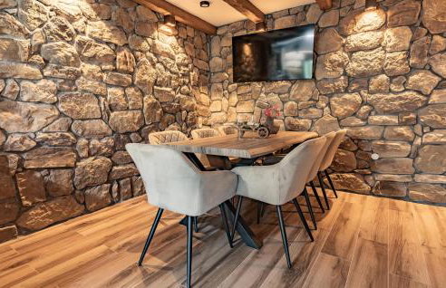 Awesome Home In Gornje Stative With Wifi - Foto 23
