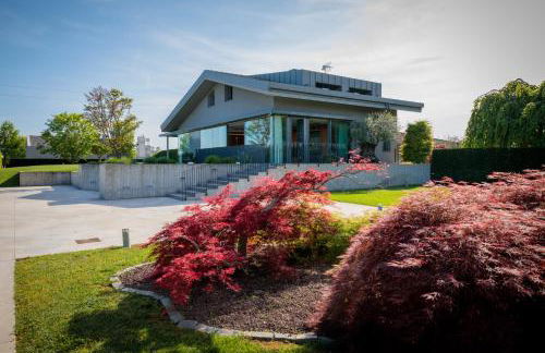 LUXURY VILLA RUBIN with Jacuzzi POOL GYM & SPA near Venice and Padua - Photo 6