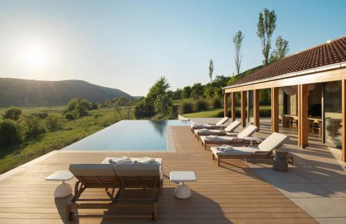 NEW! Discover Villa Terra Moro - The Ultimate Luxury Villa in Crivac, Dalmatia - Photo 1