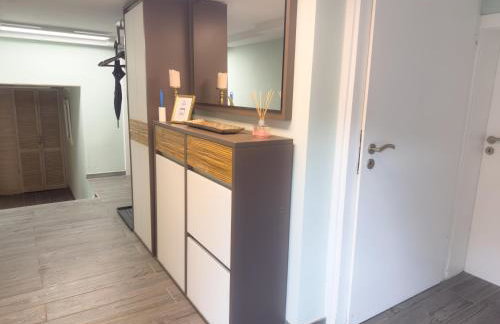 Souterrain Apartment mit eigenem Eingang und Terasse - Foto 10