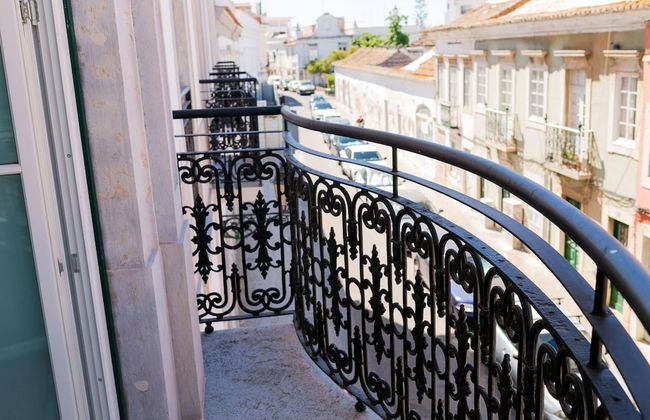 President Pais Apartment - Photo 25