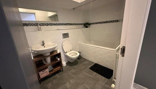 Modern Central Flat - Business and Leisure Stays - Foto 4, Shower