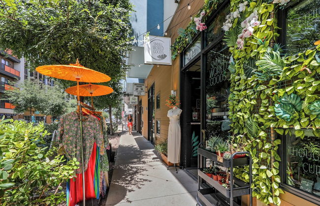 Sentral East Austin at 1630 E. Sixth - Photo 37