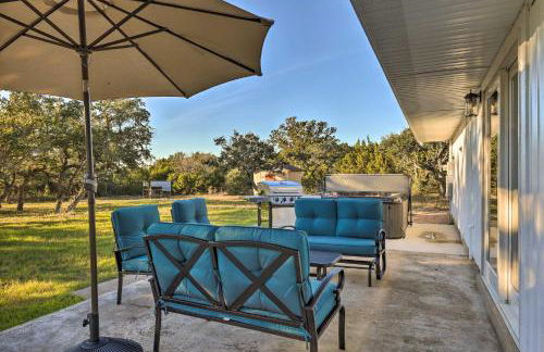 Quiet Haven with Hot Tub, 4 Mi to Canyon Lake! - Foto 30