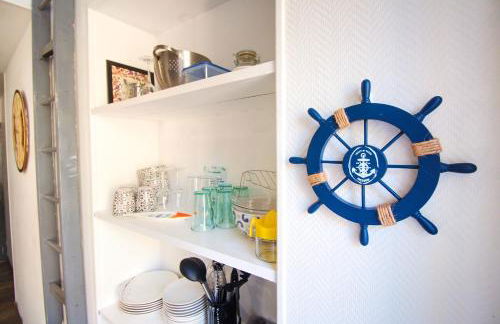 Petit Duplex Lumineux, hyper centre à 2 pas du port, Intendance Luxury Host - Foto 13