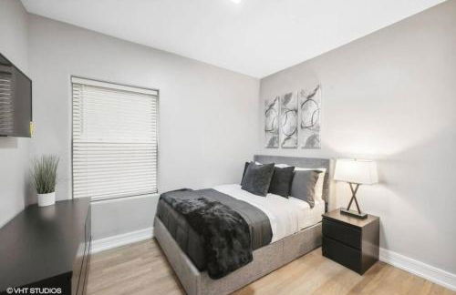 The Chic Urban Oasis Near the Lake! - Foto 7