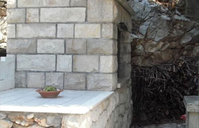 Cozy Robinson Crusoe-style House - Photo 13