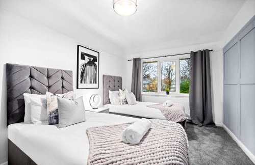 Stylish Three Bedroom House - Accommodates 7 - Parking - Garden - Recently Renovated 162S - Foto 4