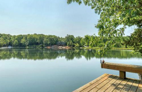 Linden Lakefront Retreat with Kayaks - Foto 1