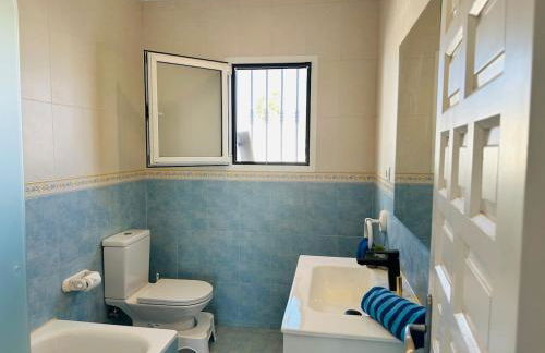 Casa del Sol - Casa familiar junto a la playa con vistas al mar en Almería - Foto 24