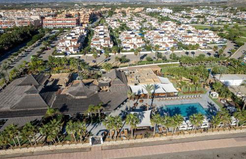 Bajo con porche en primera línea En Vera, Almeria - Foto 5