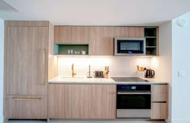 Apartment in New Luxury Condo in Downtown - Photo 23