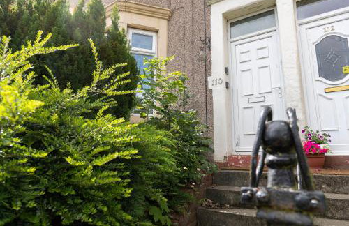 Charming and comfortable property by Our Home Short Stays very spacious with super fast WiFi close to the Metro Centre and Newcastle City Centre - Foto 33