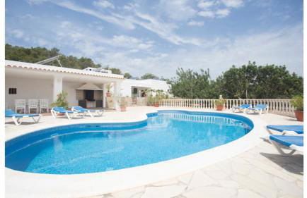 Can Tunicu has amazing sea views and is located in a quiet area near to San Antonio - Foto 1