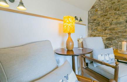 Custom Mews - Photo 13