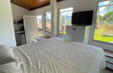 Tiny Garden House - Photo 11