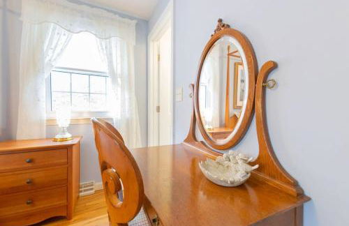 Spacious Home by Beach Dog Welcome - Photo 19