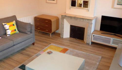 Poles Apart - Foto 3