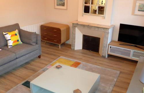 Poles Apart - Foto 3