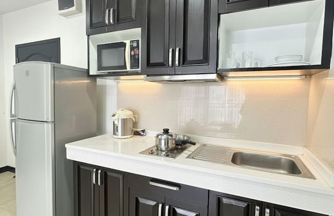 J - Town Serviced Apartments - Photo 20