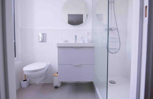 Le Rêveur - Parking Gratuit, Wifi, RER C Choisy-le-Roi - Foto 9