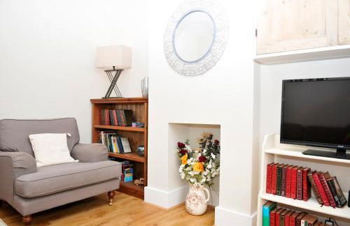 Little Lane - Photo 2