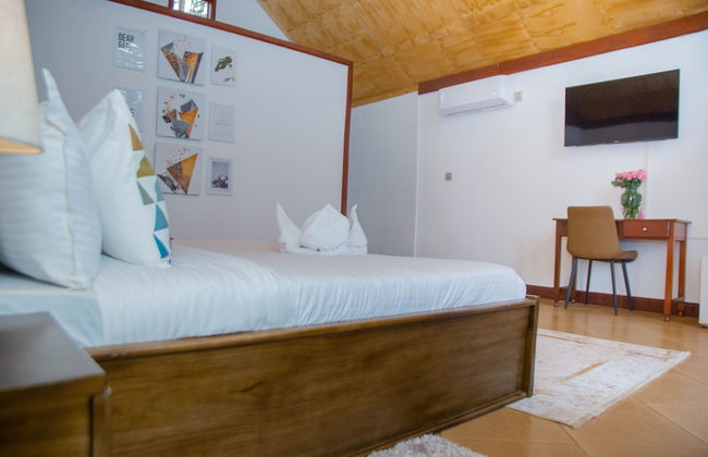 Shose Farmhouse Chalets & Campsite - Photo 4