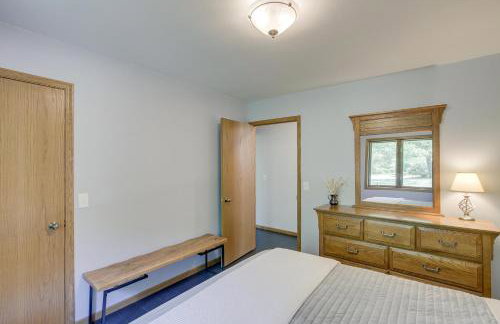 Secluded Wautoma Home with Fire Pit! - Foto 10