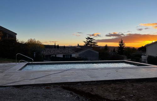 Appartement avec Terrasse et piscine - Foto 13