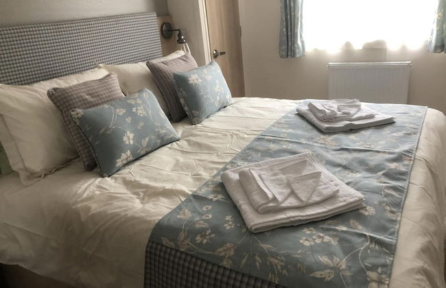 Luxury 2 Bedroom Caravan in Stunning Location - Foto 3