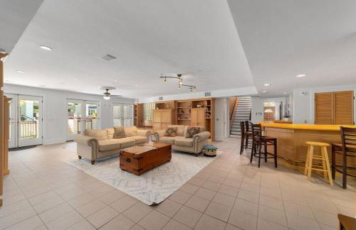 NEW Luxury Country Club Hot tub Gym Pool House Outdoor Kitchen EVENTS - Foto 15