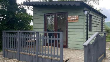 Pwllglas Bach - Spacious Cabin - Photo 3