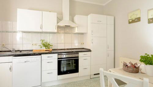 Ferienhaus für 8 Personen mit Kamin & Terrasse - Foto 4