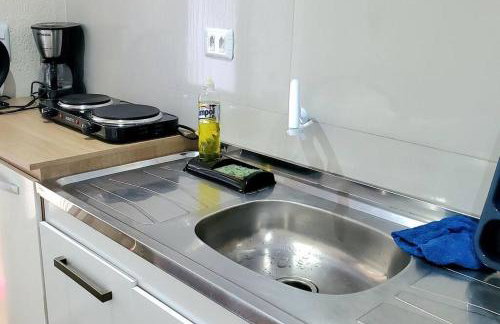 Casa com gramado e aconchegante, próximo a tudo 3 - Foto 13