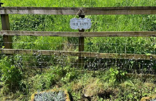 3 Bedroom Dog Friendly Cottage with Off Lead Field - Foto 4