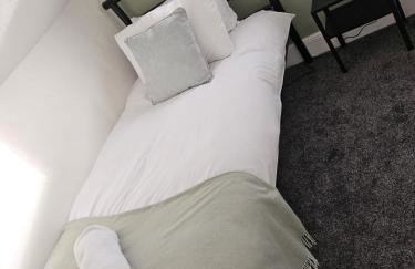 Rectory5 - 5 bedroom 7 beds Parking Perfect for Contractors - Foto 18