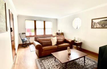 Cozy and Spacious 2br near Chicago fast wifi fully equipped sleeps 6 - Foto 5