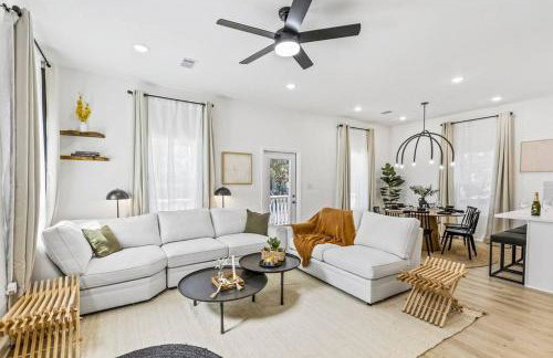 Galveston Retreat-Walk to Beach, Dog-Friendly Yard - Foto 2