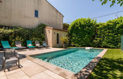 Big House - Parking Privée - Piscine - Wifi - tout équipée - Foto 16