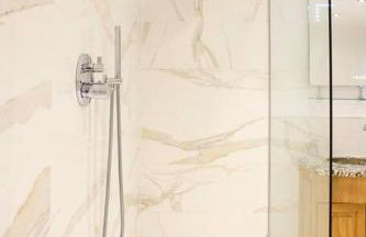 Hot Tub/Football Court/Sleeps 12/Luxury Villa - Photo 4