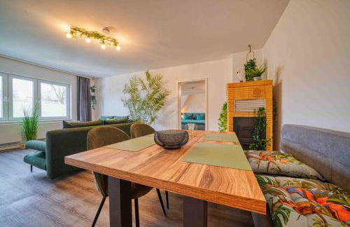 Zuarin Schlossblick - Ganzes Apartment direkt am Schlossgarten von Schwerin mit Dschungel-Feeling - Parkplatz auf Anfrage vorhanden - Foto 6