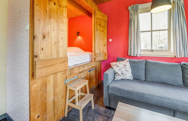 Charming Vacation Home With Terrace - Photo 14