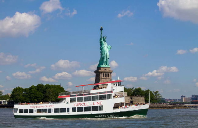Boat Tour to the Statue of Liberty - Photo 2