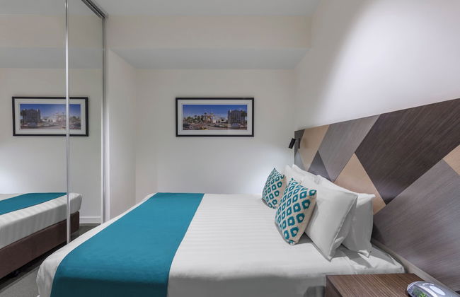 Wyndham Hotel Melbourne - Photo 11