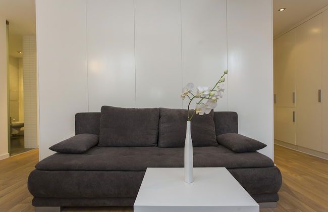 Modern Apartment in the City Center - Photo 5