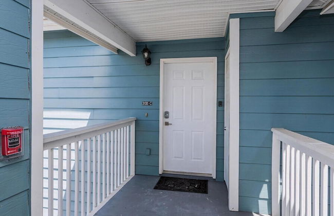 Villas at Island Club Community, Pools, Jacuzzi and More! - Photo 24