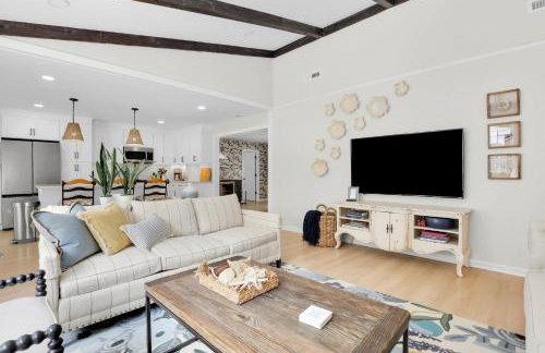 NEW! The White House, with 2 King Ensuites close to Parris Island and Downtown - Foto 24