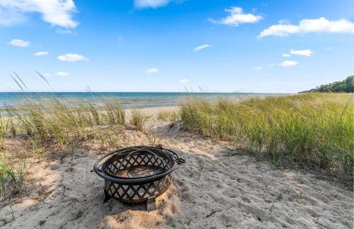 Lily Bay Lodge by Simple Life Rentals - Photo 18